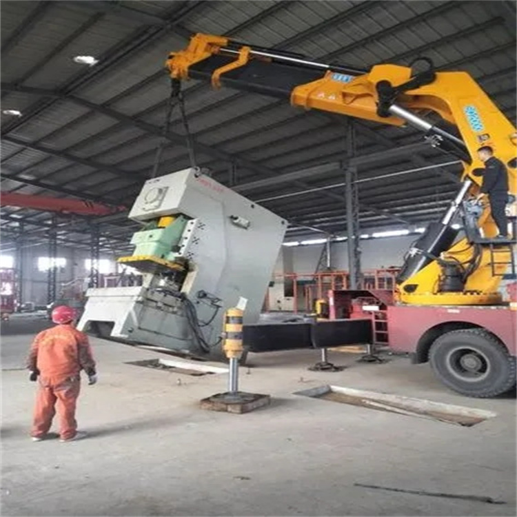 南县80吨折臂吊车出租附近电话